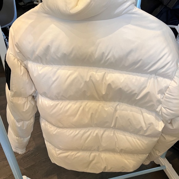 Moose knuckles jacket.99% new - Picture 5 of 7